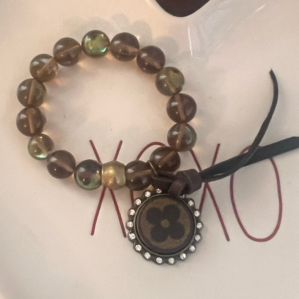 Cute brownish green fashion bracelet